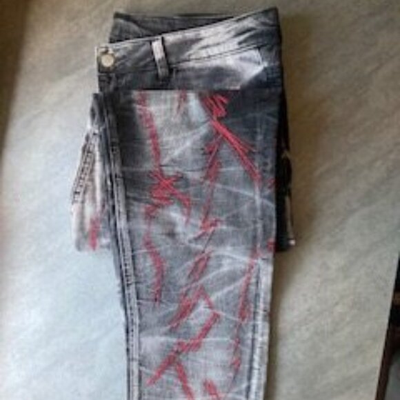 Black Distressed Jeans with Red Stitched Accents Men's 36 NWT - Picture 5 of 10